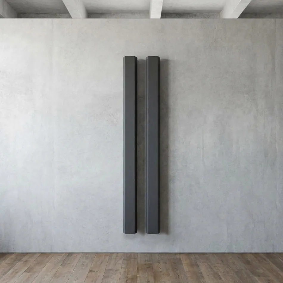 Electric Radiator in Carbon Steel with Two Finishes Made in Italy - Ember Viadurini