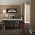 Freestanding bathtub in painted cast iron with an original Cox vintage design