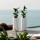 White Indoor or Outdoor Vase in Plastic of 3 Sizes - Gem by Myyour Viadurini