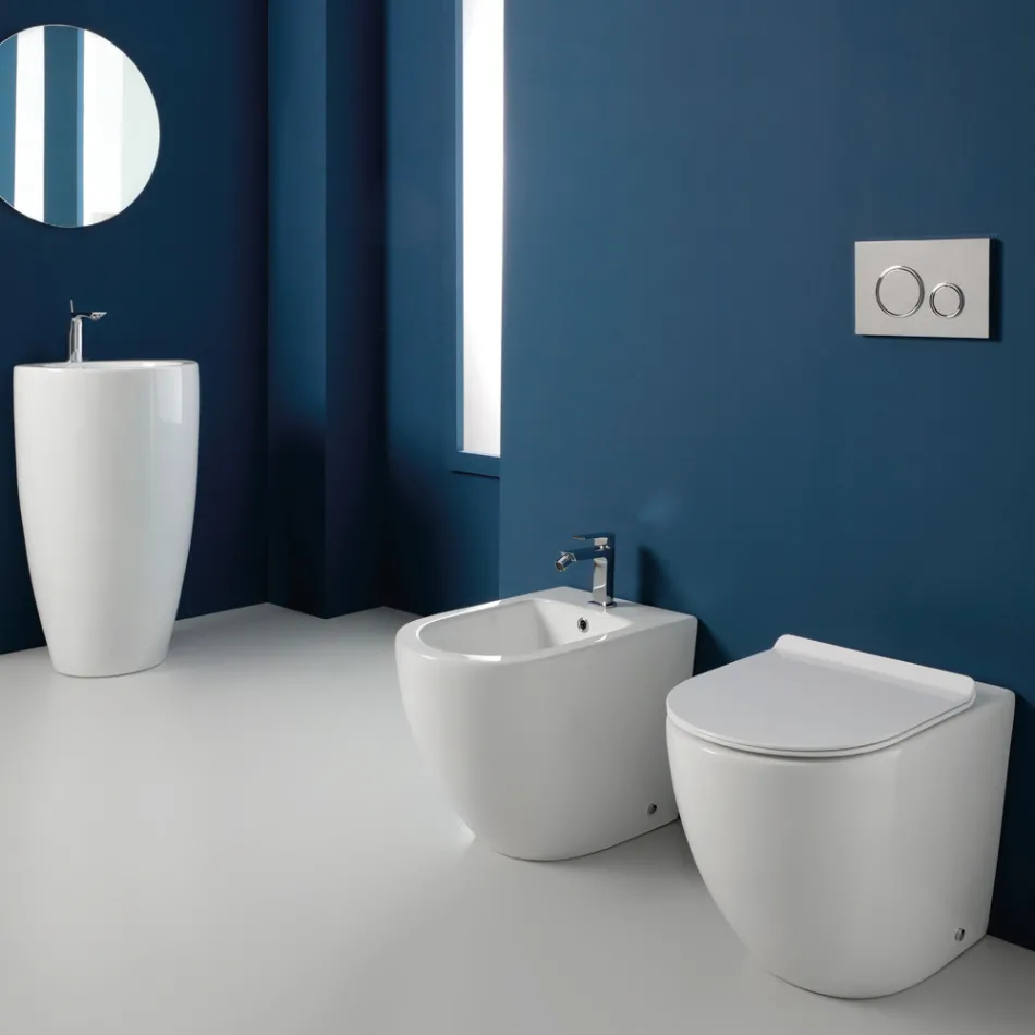 Aralia White Ceramic Floor-Mounted Cyclonic Toilet with Soft-Close Seat Viadurini