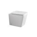 Floor-mounted toilet with soft-close ceramic seat and modern design - Giunco