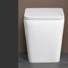 Floor-mounted toilet with soft-close ceramic seat and modern design - Giunco Viadurini