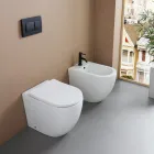 Floor-mounted toilet with soft-close seat in white ceramic - Elm Viadurini